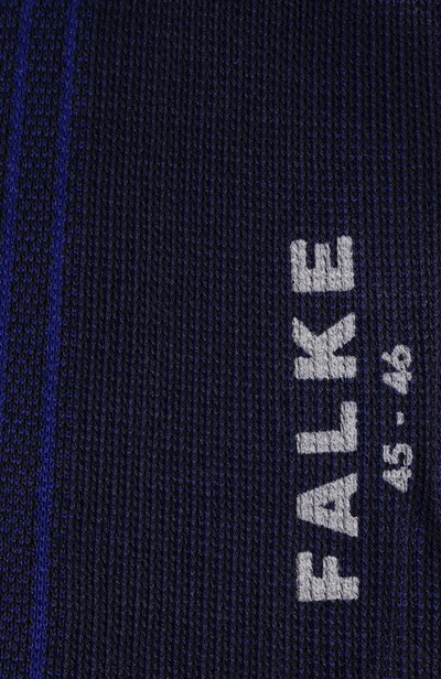 Хлопковые носки FALKE темно-синего цвета по цене 3050 руб., арт. 13379, фото 2 Хлопковые носки FALKE, арт. 13379, фото 2