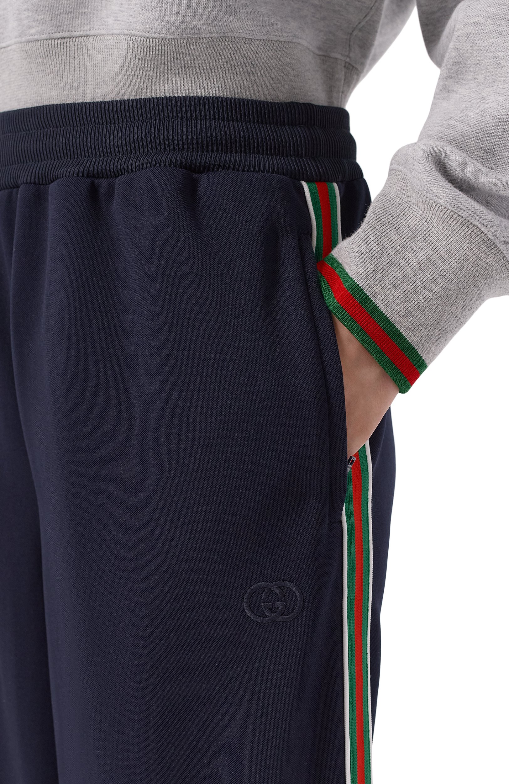 Брюки GUCCI темно-синего цвета по цене 172500 руб., арт. 847843/XJHIU, фото 5 Брюки GUCCI, арт. 847843/XJHIU, фото 5