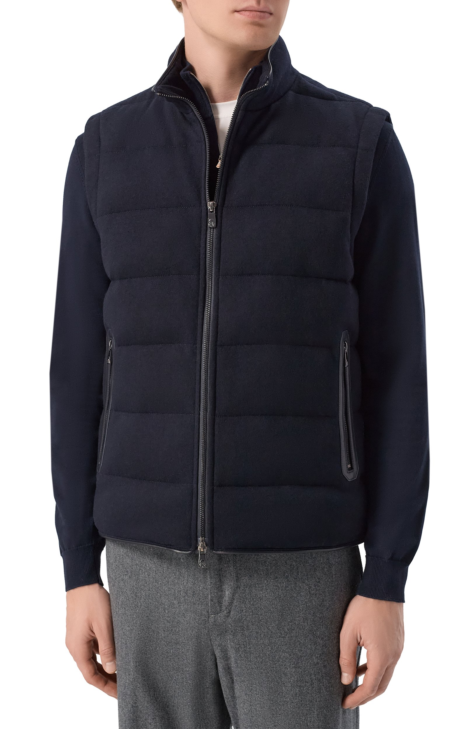Утепленный жилет CORNELIANI темно-синего цвета по цене 118000 руб., арт. 28C5U0/2A20111, фото 3 Утепленный жилет CORNELIANI, арт. 28C5U0/2A20111, фото 3
