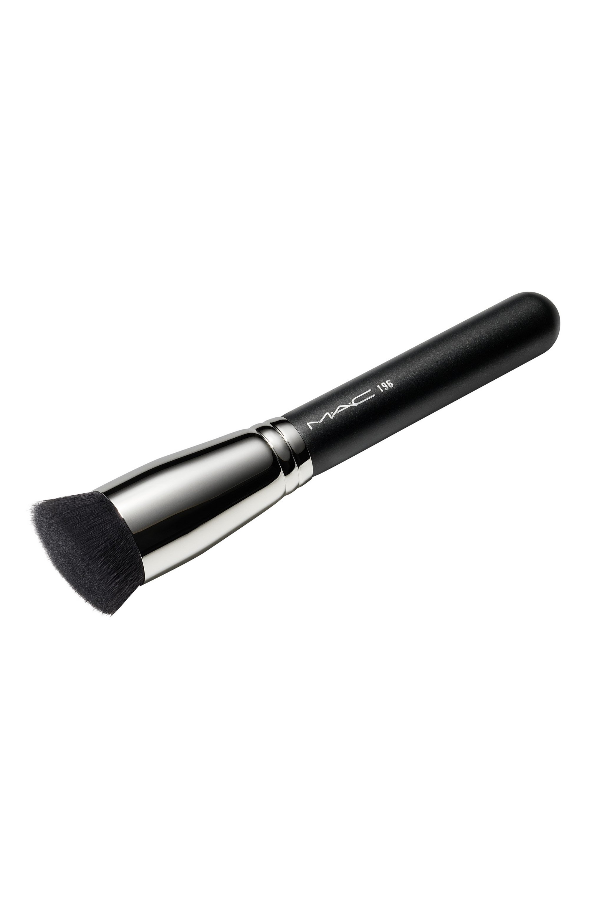 Косметическая кисть slanted flat top foundation brush №196 MAC, арт. MY5R-01, фото 2