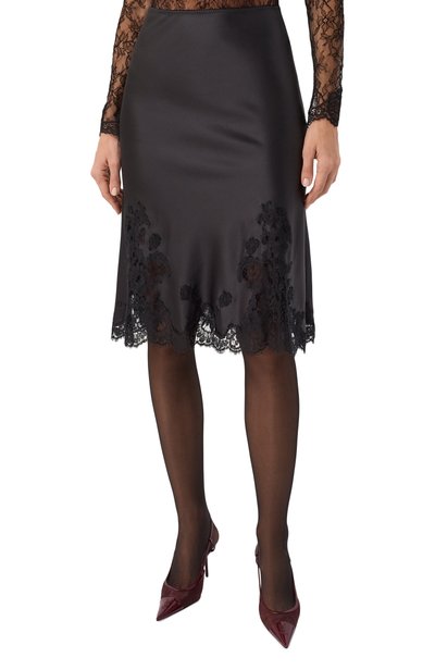 Атласная юбка DOLCE & GABBANA черного цвета по цене 267500 руб., арт. F4DLYT/FURAG, фото 3 Атласная юбка DOLCE & GABBANA, арт. F4DLYT/FURAG, фото 3