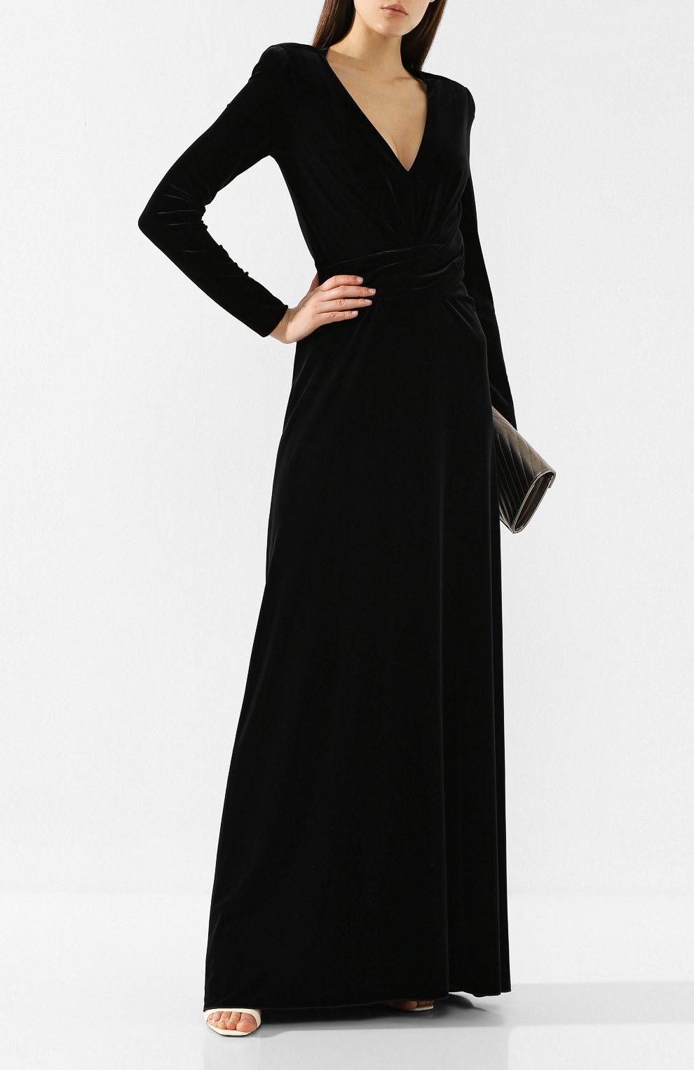 Бархатное платье EMPORIO ARMANI черного цвета по цене 104500 руб., арт. 6G2A8E/2JW4Z, фото 2 Бархатное платье EMPORIO ARMANI, арт. 6G2A8E/2JW4Z, фото 2