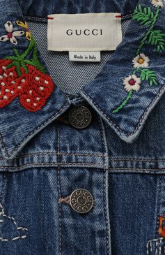 Детская джинсовая куртка GUCCI синего цвета, арт. 595880 XDA2B | Фото 3 (Кросс-КТ: Деним; Рукава: Короткие; Материал сплава: Проставлено; Материал внешний: Хлопок, Деним; Драгоценные камни: Проставлено)