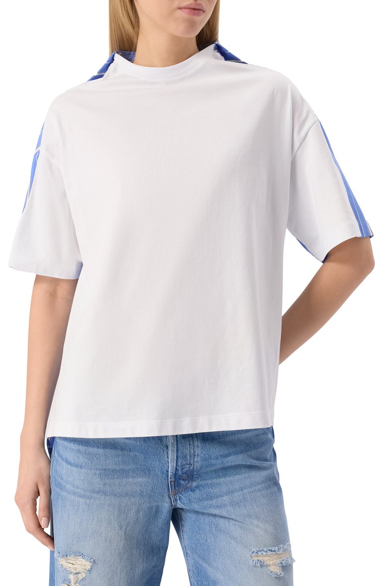 Женская хлопковая футболка MSGM белого цвета, арт. 3841MDM125/257002 | Фото 3 (Длина (для топов): Удлиненные; Материал внешний: Хлопок; Рукава: 3/4; Принт: С принтом; Стили: Кэжуэл)