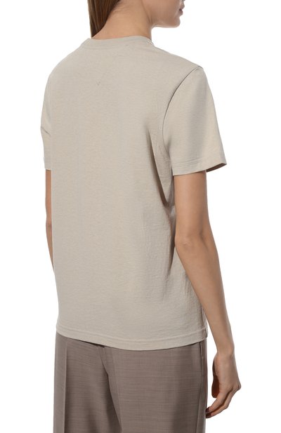 Хлопковая футболка BOTTEGA VENETA светло-бежевого цвета по цене 39950 руб., арт. 649060/VF1U0, фото 4 Хлопковая футболка BOTTEGA VENETA, арт. 649060/VF1U0, фото 4