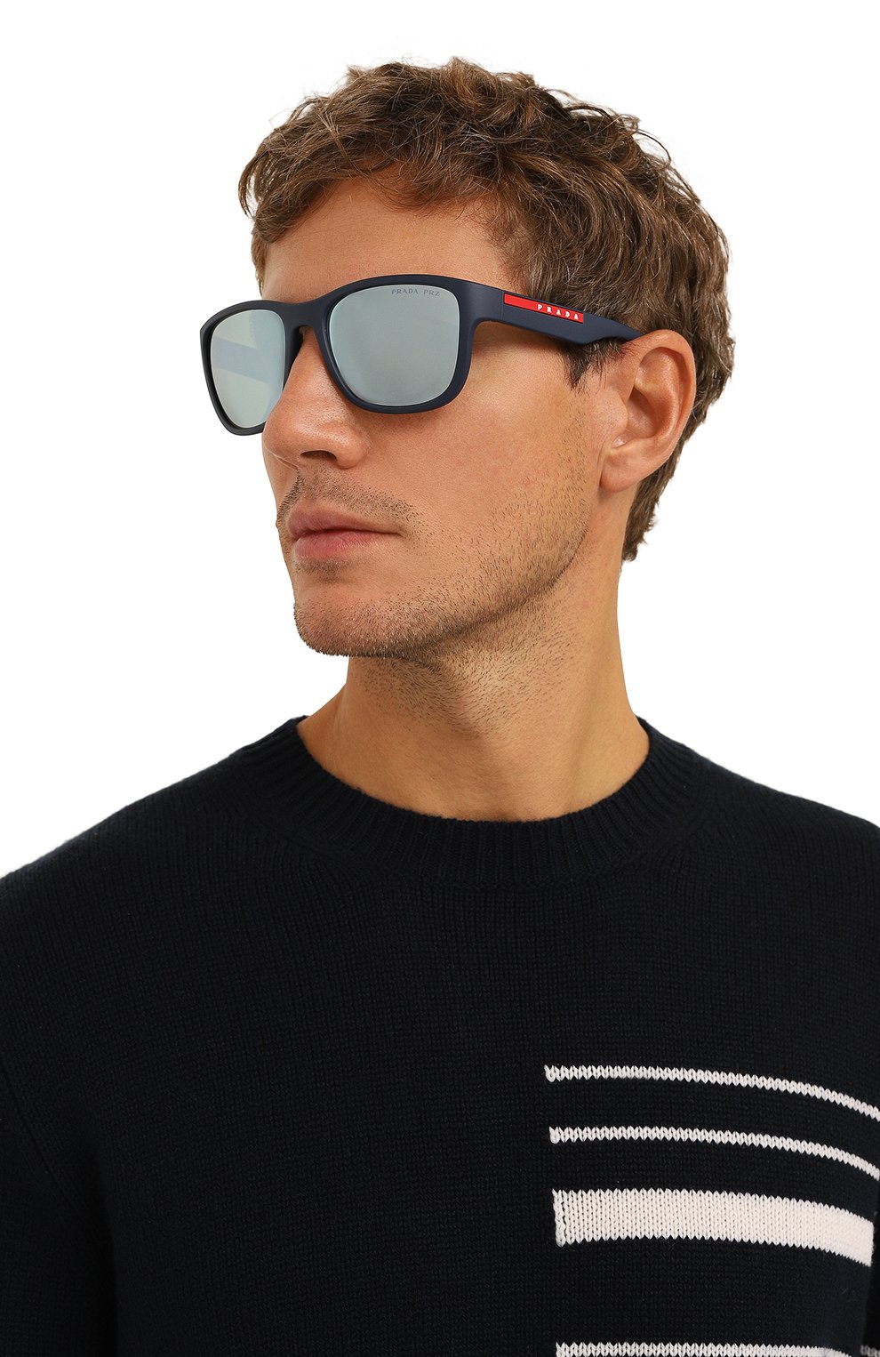 Солнцезащитные очки PRADA синего цвета по цене 31000 руб., арт. SPS01U-MTFY-FE740-059, фото 2 Солнцезащитные очки PRADA, арт. SPS01U-MTFY-FE740-059, фото 2