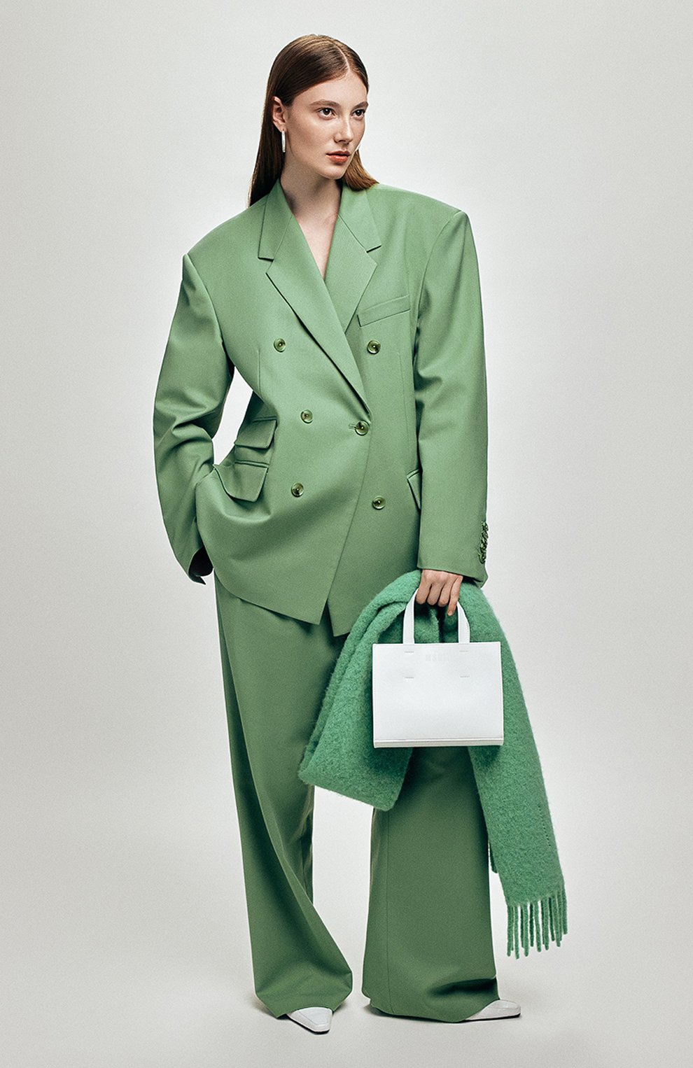 Сумка-тоут embossed MSGM белого цвета по цене 37900 руб., арт. 3441MDZ72 822, фото 8 Сумка-тоут embossed MSGM, арт. 3441MDZ72 822, фото 8