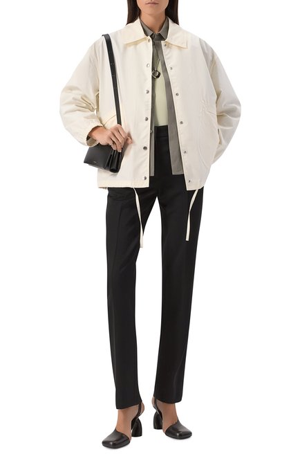Женская хлопковая куртка JIL SANDER кремвого цвета, арт. J04AM0001-J45026 | Фото 2 (Материал внешний: Хлопок; Рукава: Длинные; Длина (верхняя одежда): Короткие; Материал сплава: Проставлено; Драгоценные камни: Проставлено)