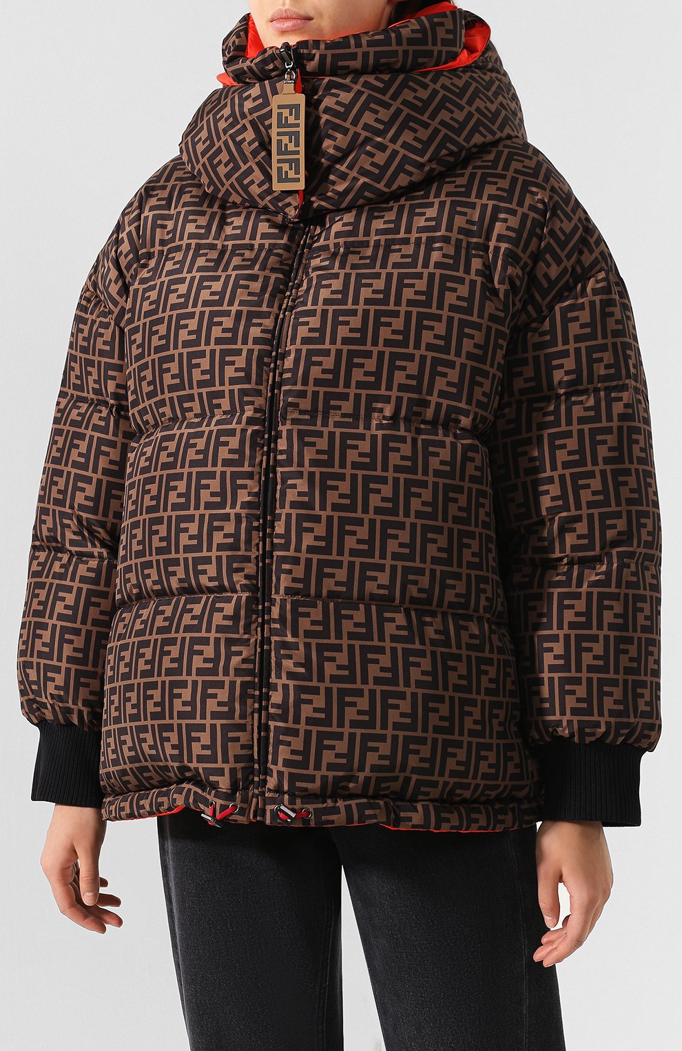 Двусторонний пуховик FENDI оранжевого цвета по цене 188000 руб., арт. FAA427 A6JB, фото 3 Двусторонний пуховик FENDI, арт. FAA427 A6JB, фото 3