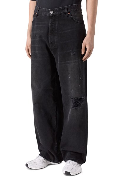 Джинсы VETEMENTS темно-серого цвета по цене 109500 руб., арт. ME76DP070B3/2803 DENIM, фото 3 Джинсы VETEMENTS, арт. ME76DP070B3/2803 DENIM, фото 3