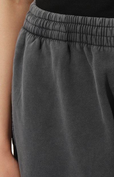 Хлопковые брюки MAINLESS темно-серого цвета по цене 28500 руб., арт. PT23-02-07-GR, фото 5 Хлопковые брюки MAINLESS, арт. PT23-02-07-GR, фото 5