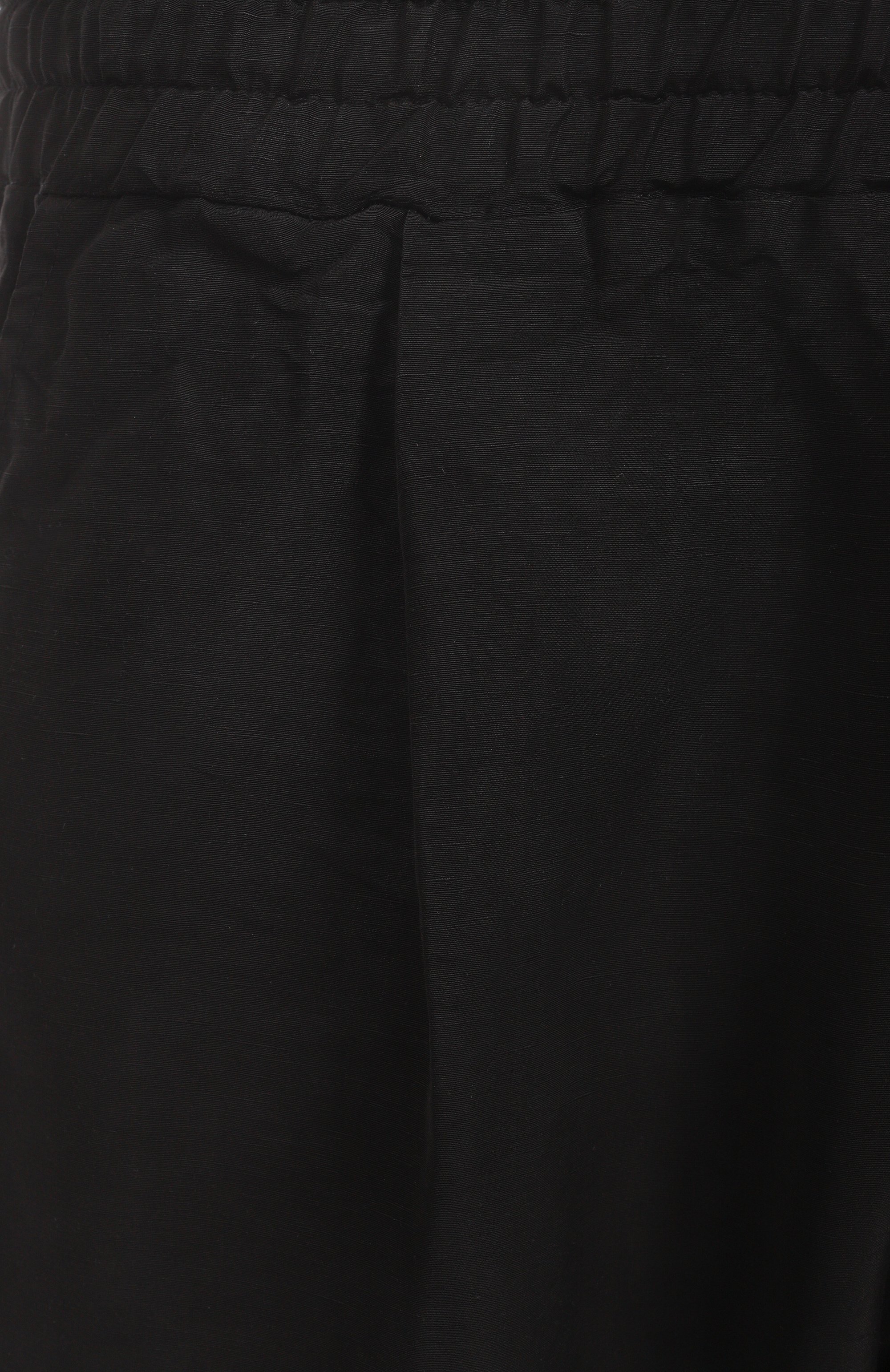 Брюки NEVER ENOUGH черного цвета по цене 31500 руб., арт. MBE036, фото 6 Брюки NEVER ENOUGH, арт. MBE036, фото 6