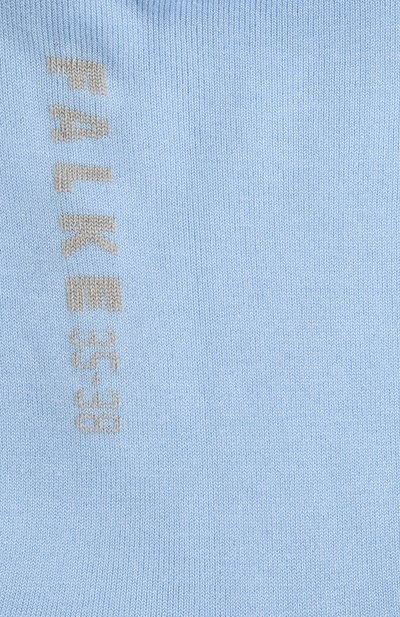 Носки FALKE голубого цвета по цене 2930 руб., арт. 47673, фото 2 Носки FALKE, арт. 47673, фото 2