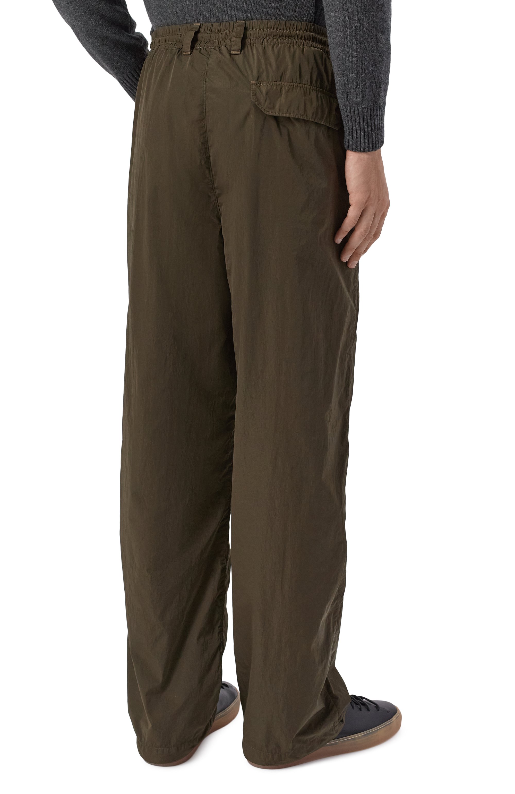 Брюки C.P. COMPANY хаки цвета по цене 42450 руб., арт. 21CMPA109A/005904G, фото 4 Брюки C.P. COMPANY, арт. 21CMPA109A/005904G, фото 4