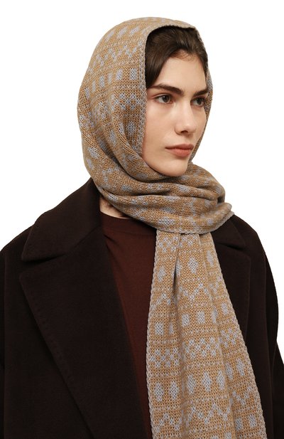 Капюшон A.T.T. бежевого цвета по цене 8060 руб., арт. 2386/212, фото 2 Капюшон A.T.T., арт. 2386/212, фото 2