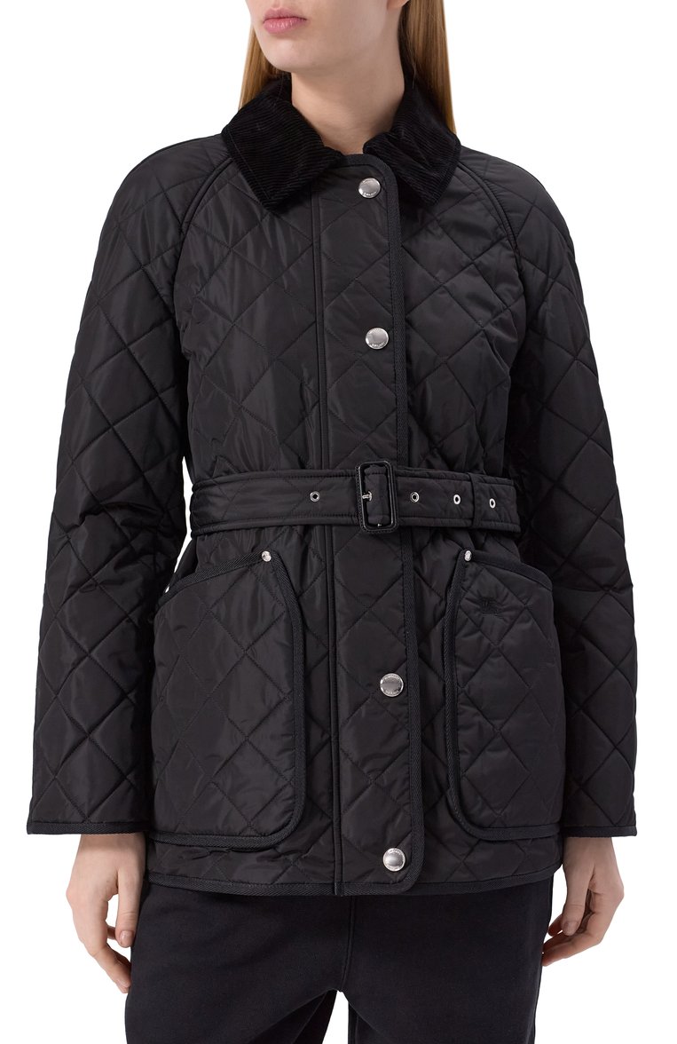Женская куртка BURBERRY черного цвета, арт. 8071843 | Фото 3 (Длина (верхняя одежда): Короткие; Драгоценные камни: Проставлено; Материал подклада: Синтетический материал; Материал сплава: Проставлено; Рукава: Длинные; Кросс-КТ: Легкие, Куртка; Стили: Кэжуэл; Материал внешний: Синтетический материал)