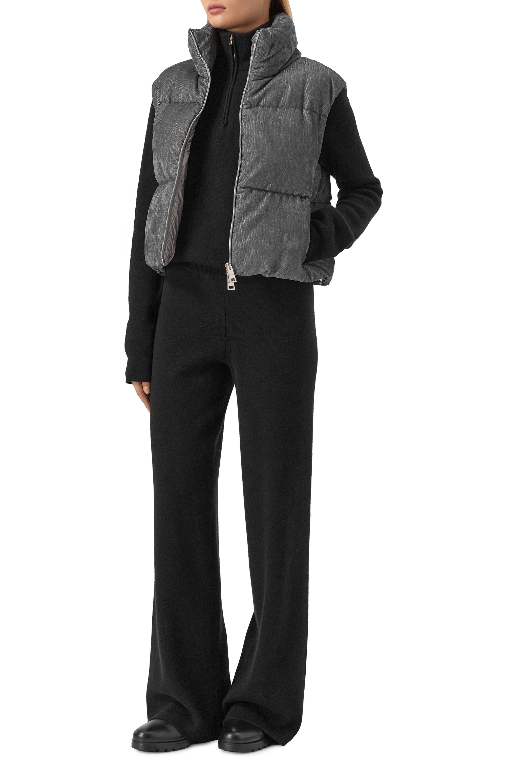 Пуховый жилет HERNO серого цвета по цене 87100 руб., арт. PI00157DR/12728, фото 2 Пуховый жилет HERNO, арт. PI00157DR/12728, фото 2