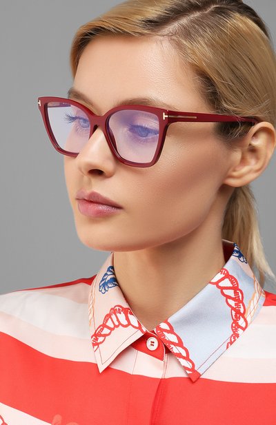 Солнцезащитные очки TOM FORD бордового цвета по цене 49950 руб., арт. TF5641-B, фото 5 Солнцезащитные очки TOM FORD, арт. TF5641-B, фото 5