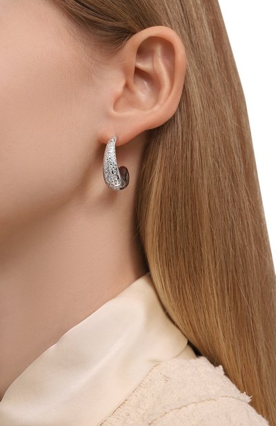 Серьги stasya LEVASHOVAELAGINA серебряного цвета по цене 25000 руб., арт. stasya/ea, фото 2 Серьги stasya LEVASHOVAELAGINA, арт. stasya/ea, фото 2