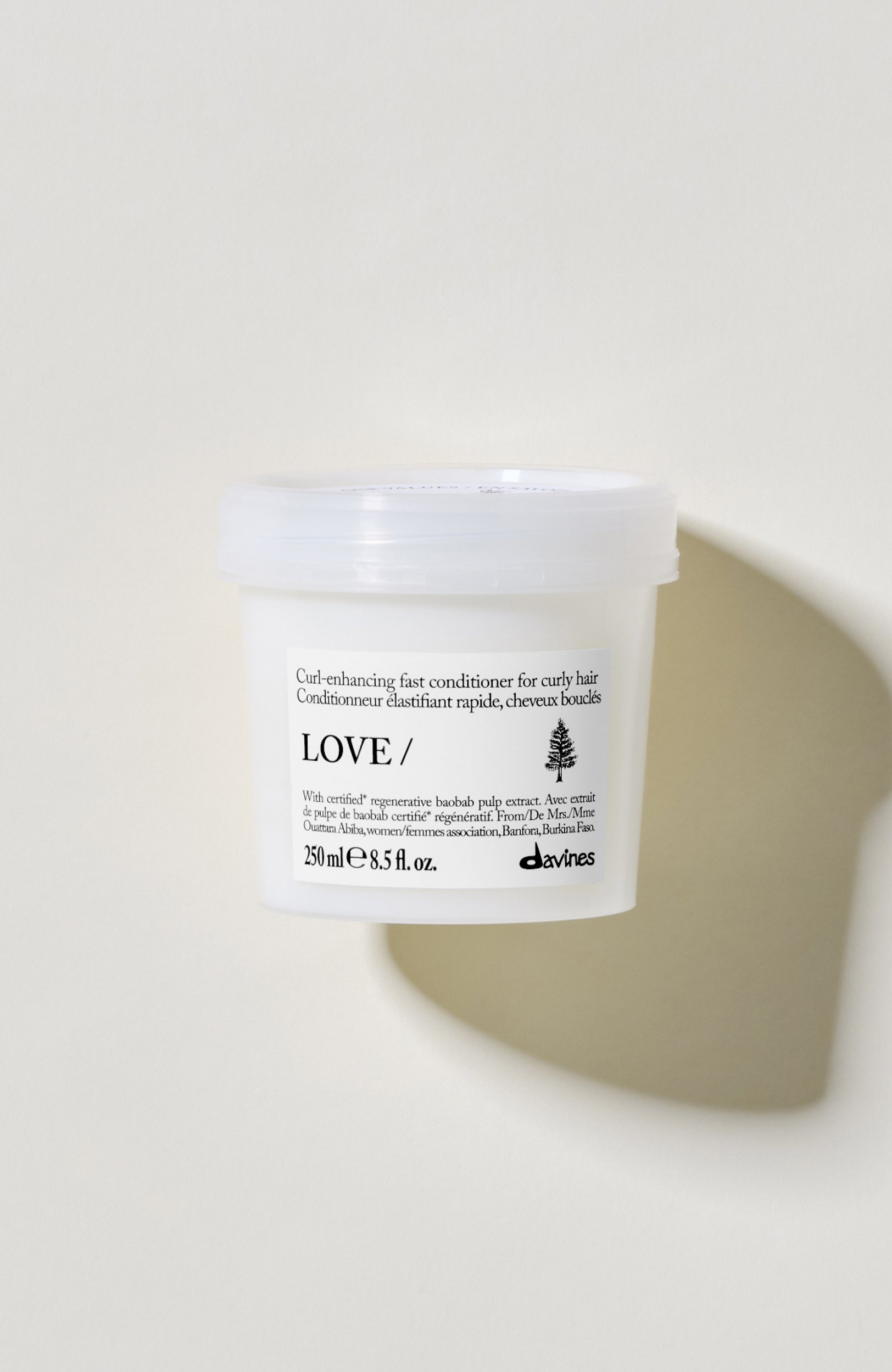 Экспресс-кондиционер для кудрявых и вьющихся волос love curl (250ml) DAVINES бесцветного цвета по цене 4620 руб., арт. 70115, фото 2 Экспресс-кондиционер для кудрявых и вьющихся волос love curl (250ml) DAVINES, арт. 70115, фото 2
