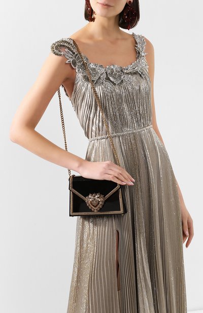 Сумка devotion small DOLCE & GABBANA черного цвета по цене 241500 руб., арт. BB6713/AZ700, фото 5 Сумка devotion small DOLCE & GABBANA, арт. BB6713/AZ700, фото 5