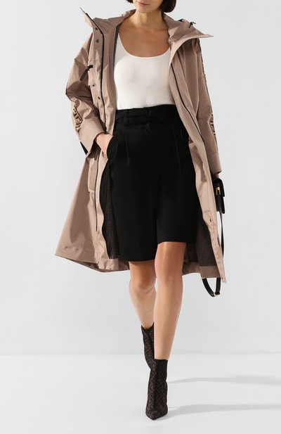 Плащ FENDI темно-бежевого цвета по цене 225000 руб., арт. FAA477 AB3Q, фото 2 Плащ FENDI, арт. FAA477 AB3Q, фото 2