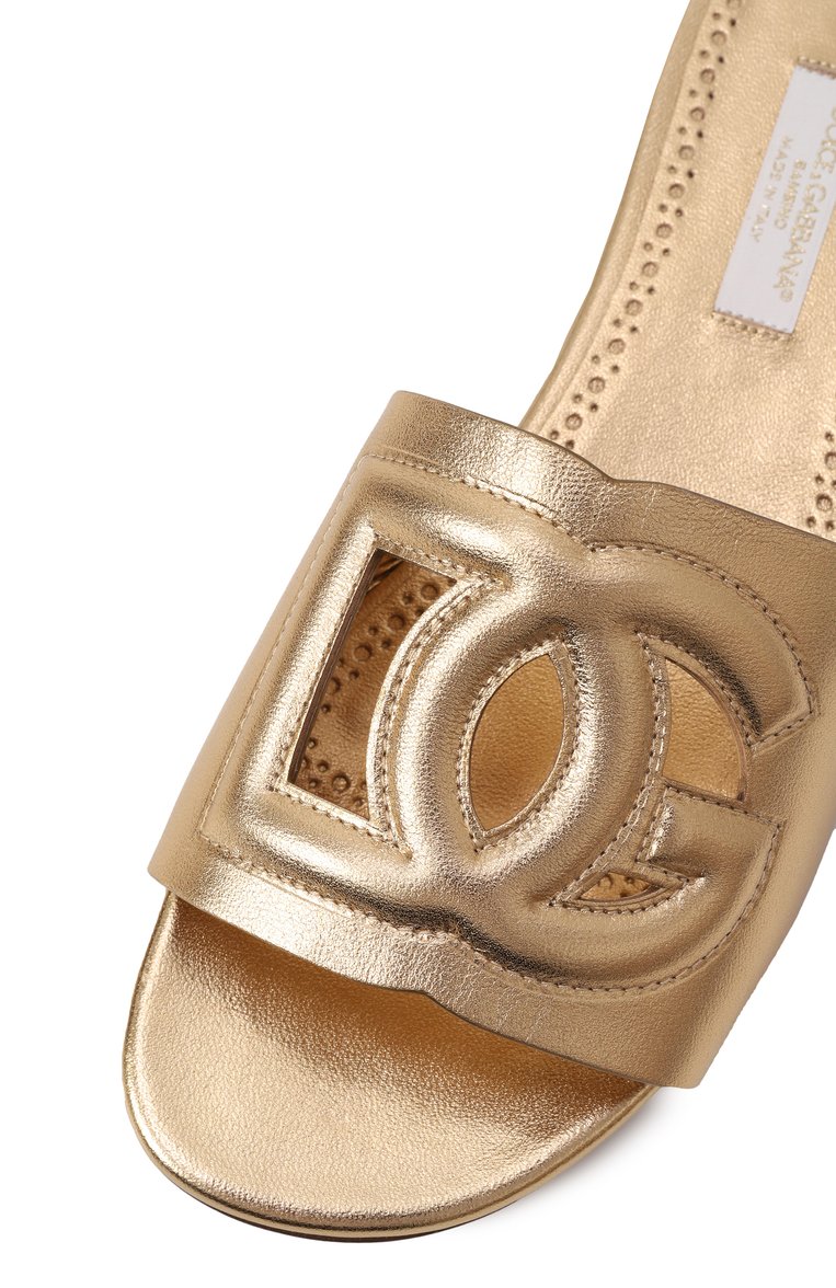 Детский кожаные шлепанцы DOLCE & GABBANA золотого цвета, арт. D11032/A5439/37-39 | Фото 5 (Материал сплава: Проставлено; Материал внутренний: Натуральная кожа; Нос: Не проставлено; Материал внешний: Натуральная кожа)