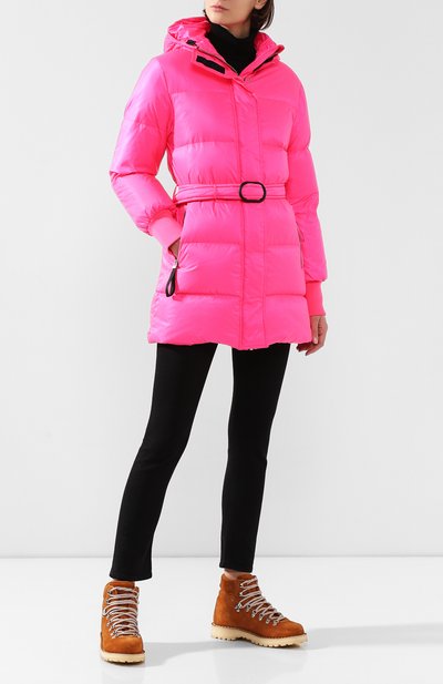 Пуховик с поясом KENZO фуксия цвета по цене 48850 руб., арт. F9620U046565, фото 2 Пуховик с поясом KENZO, арт. F9620U046565, фото 2