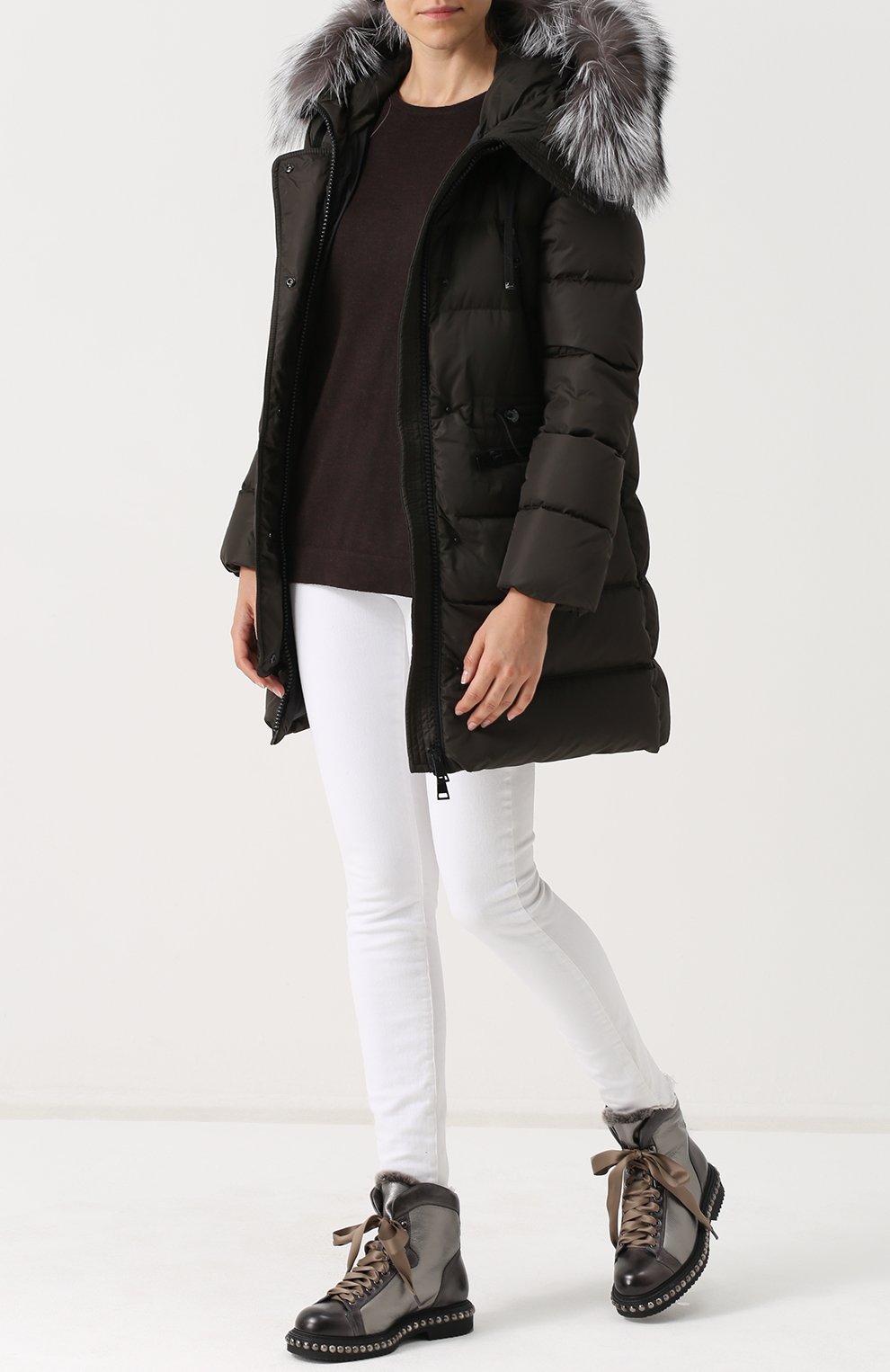 Приталенный стеганый пуховик с меховой отделкой капюшона MONCLER, арт. C2-093-49885-25-54155, фото 2