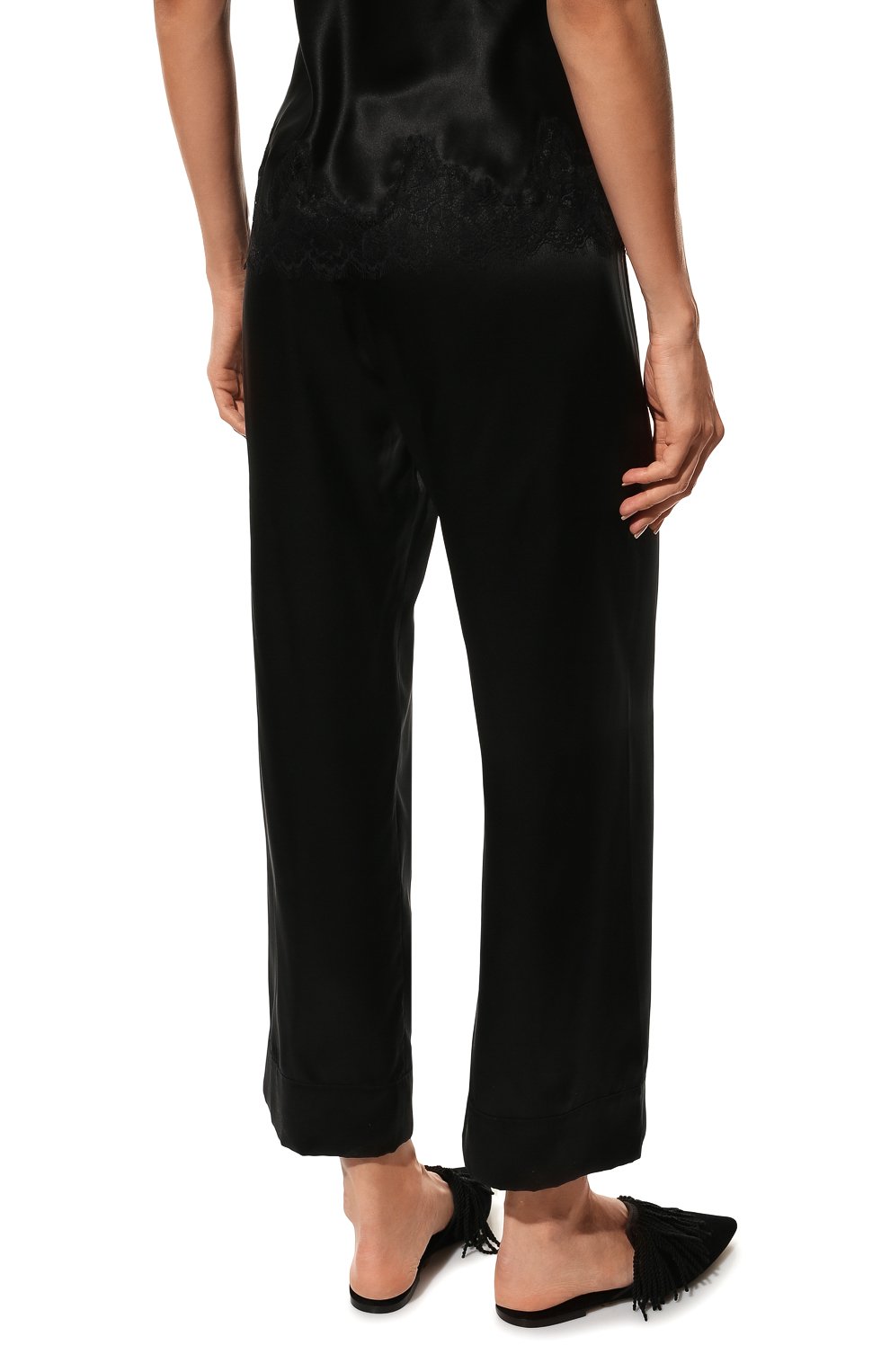 Шелковая пижама SIMONE PERELE черного цвета по цене 46000 руб., арт. 17F900-15B660, фото 6 Шелковая пижама SIMONE PERELE, арт. 17F900-15B660, фото 6