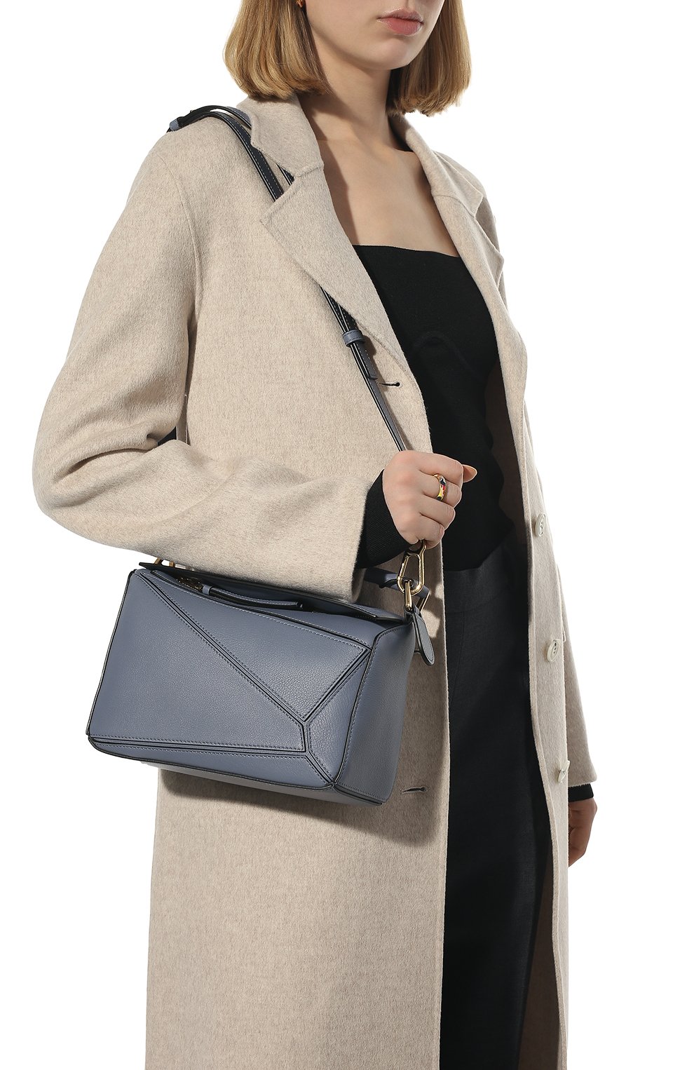 Сумка puzzle small LOEWE голубого цвета по цене 291000 руб., арт. 322.30.S21, фото 6 Сумка puzzle small LOEWE, арт. 322.30.S21, фото 6