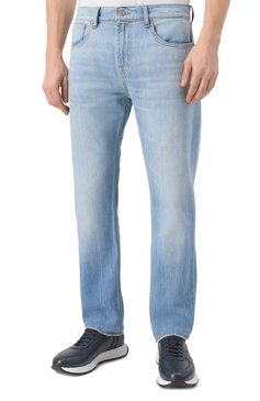 Мужские джинсы straight 7 FOR ALL MANKIND голубого цвета, арт. JSSCE1500U | Фото 3 (Драгоценные камни: Проставлено; Материал сплава: Проставлено; Длина (брюки, джинсы): Стандартные; Силуэт М (брюки): Прямые; Кросс-КТ: Деним; Детали: Делаве; Материал внешний: Деним, Хлопок; Стили: Повседневный)