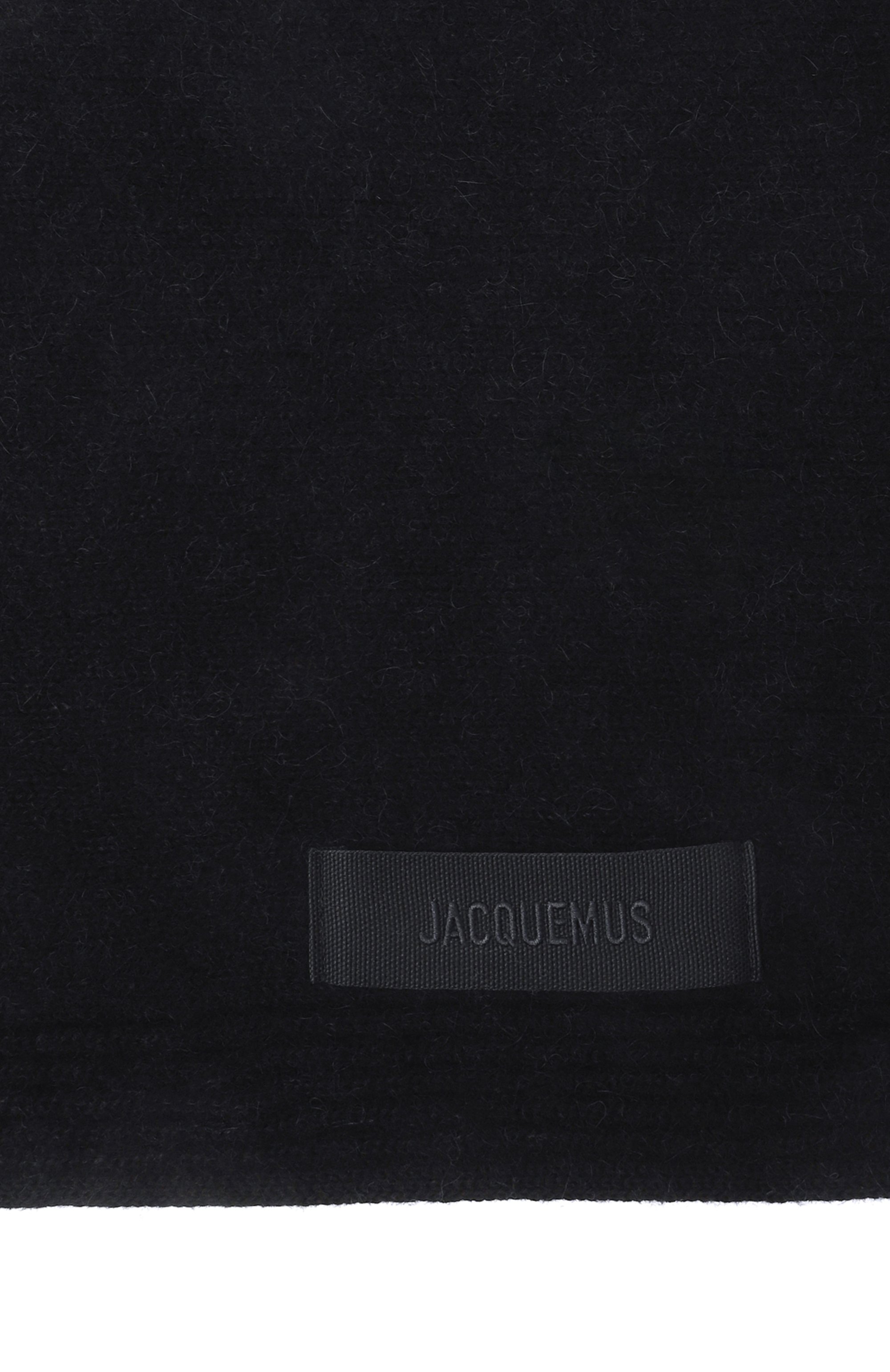 Шаль JACQUEMUS черного цвета по цене 29950 руб., арт. 24HACU00669AK0/0227, фото 4 Шаль JACQUEMUS, арт. 24HACU00669AK0/0227, фото 4