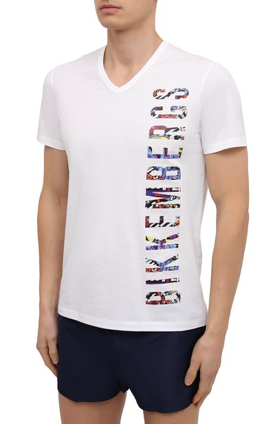 Хлопковая футболка DIRK BIKKEMBERGS белого цвета по цене 7485 руб., арт. VBKB04896, фото 3 Хлопковая футболка DIRK BIKKEMBERGS, арт. VBKB04896, фото 3