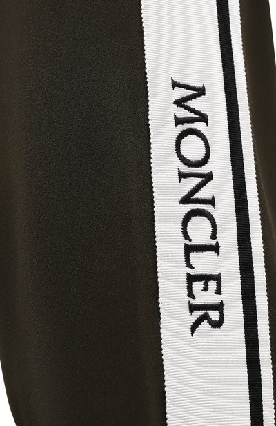 Джоггеры MONCLER хаки цвета по цене 39800 руб., арт. F2-093-2A704-00-C0377, фото 5 Джоггеры MONCLER, арт. F2-093-2A704-00-C0377, фото 5