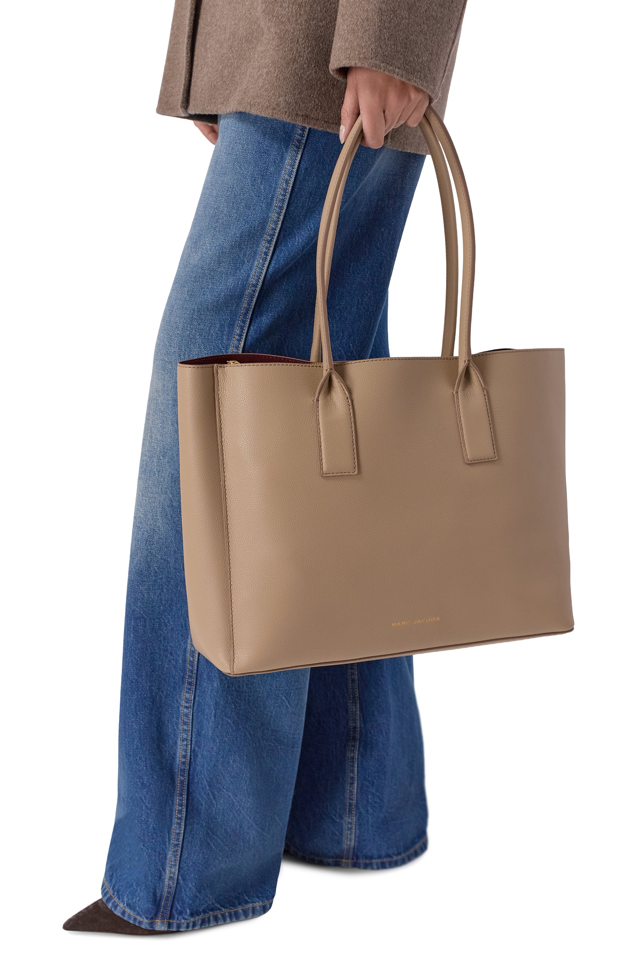 Сумка-тоут the pop j marc work MARC JACOBS (THE) светло-бежевого цвета по цене 62100 руб., арт. 2P6HTT019H01, фото 2 Сумка-тоут the pop j marc work MARC JACOBS (THE), арт. 2P6HTT019H01, фото 2