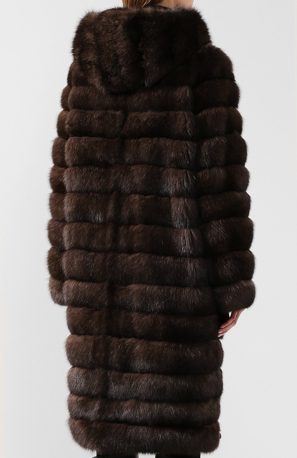 Шуба из меха соболя YVES SALOMON коричневого цвета по цене 7235000 руб., арт. 20WYM42905ZICV, фото 4 Шуба из меха соболя YVES SALOMON, арт. 20WYM42905ZICV, фото 4
