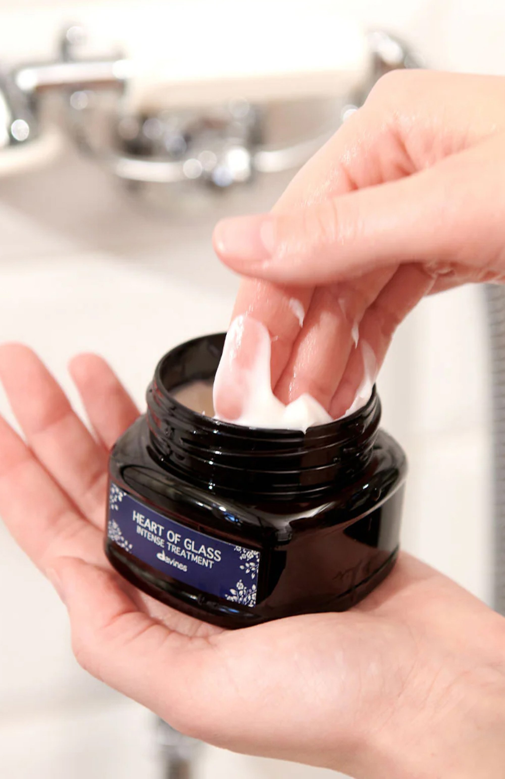 Интенсивный уход для защиты и сияния светлых волос heart of glass (150ml) DAVINES, арт. 72006, фото 2