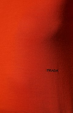 Женская шерстяная водолазка PRADA оранжевого цвета, арт. P26394-1S9C-F0049-211 | Фото 5 (Женское Кросс-КТ: Водолазка-одежда; Материал внешний: Шерсть; Длина (для топов): Стандартные; Ма�териал сплава: Проставлено; Нос: Не проставлено; Драгоценные камни: Проставлено; Рукава: 3/4; Стили: Минимализм)