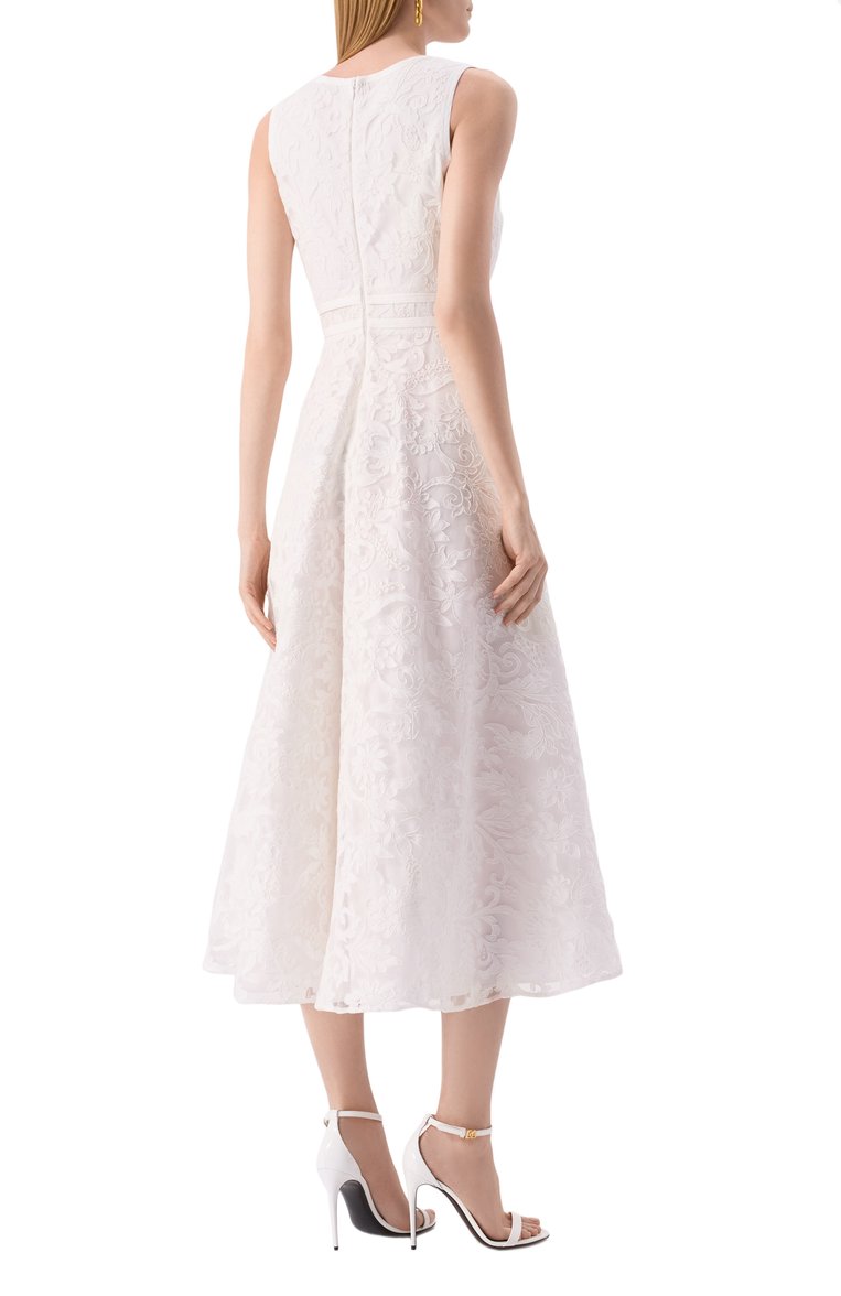 Женское платье GIAMBATTISTA VALLI белого цвета, арт. 25SSPVCA5020-02STA | Фото 4 (Длина Ж (юбки, платья, шорты): Миди; Стили: Кэжуэл; Женское Кросс-КТ: Платье-одежда; Рукава: Без рукавов; Случай: Повседневный; Материал внешний: Синтетический материал)