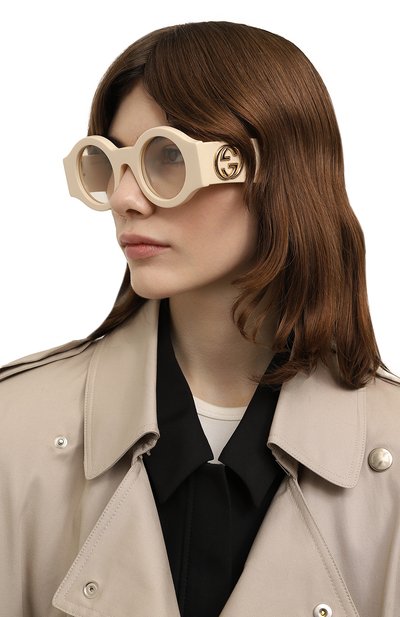 Солнцезащитные очки GUCCI кремового цвета по цене 64260 руб., арт. 596040 J0740, фото 2 Солнцезащитные очки GUCCI, арт. 596040 J0740, фото 2