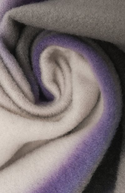 Шерстяной палантин EMPORIO ARMANI фиолетового цвета по цене 31450 руб., арт. 635267/4F306, фото 4 Шерстяной палантин EMPORIO ARMANI, арт. 635267/4F306, фото 4