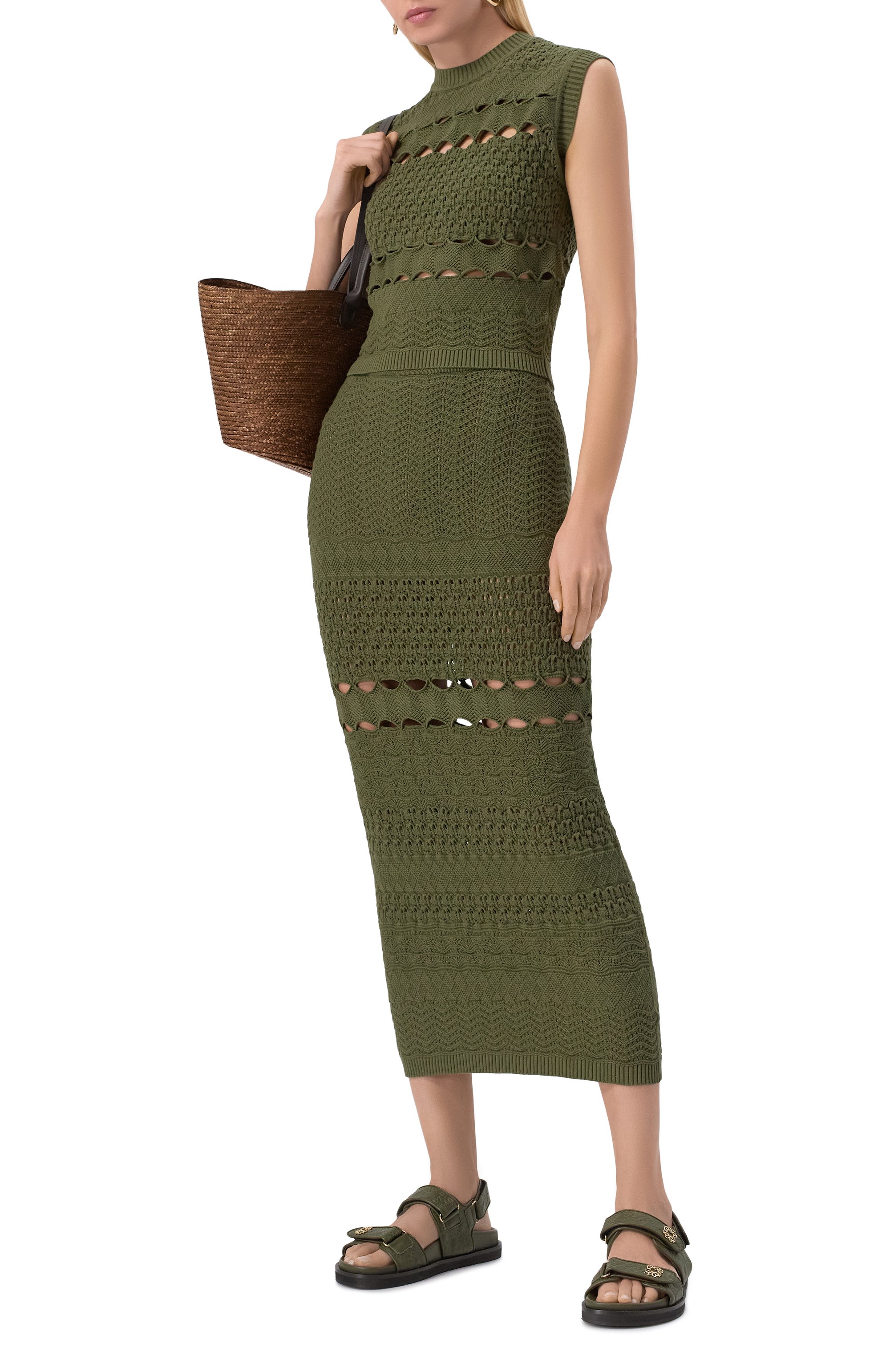 Кожаные сандалии ELIE SAAB хаки цвета по цене 109000 руб., арт. B0005S25/NL005/PALM SHADE, фото 2 Кожаные сандалии ELIE SAAB, арт. B0005S25/NL005/PALM SHADE, фото 2