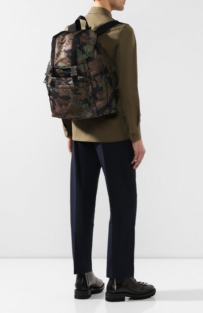 Текстильный рюкзак VALENTINO хаки цвета по цене 255500 руб., арт. RY0B0762/LPE, фото 2 Текстильный рюкзак VALENTINO, арт. RY0B0762/LPE, фото 2