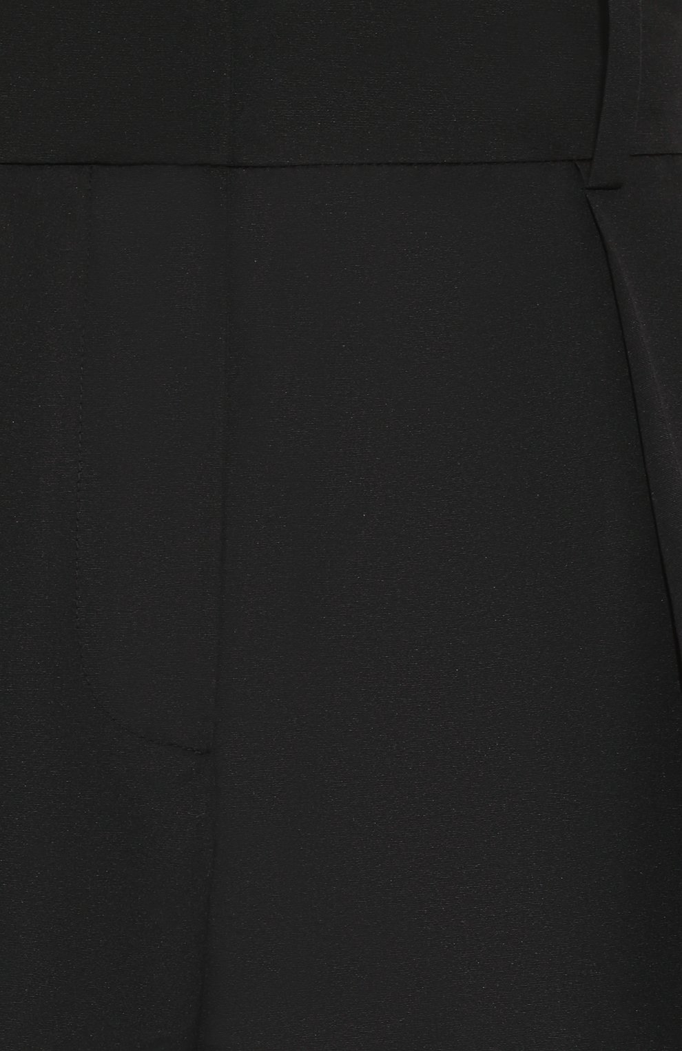 Шорты VALENTINO черного цвета по цене 104000 руб., арт. TB0RF1A04H2, фото 5 Шорты VALENTINO, арт. TB0RF1A04H2, фото 5