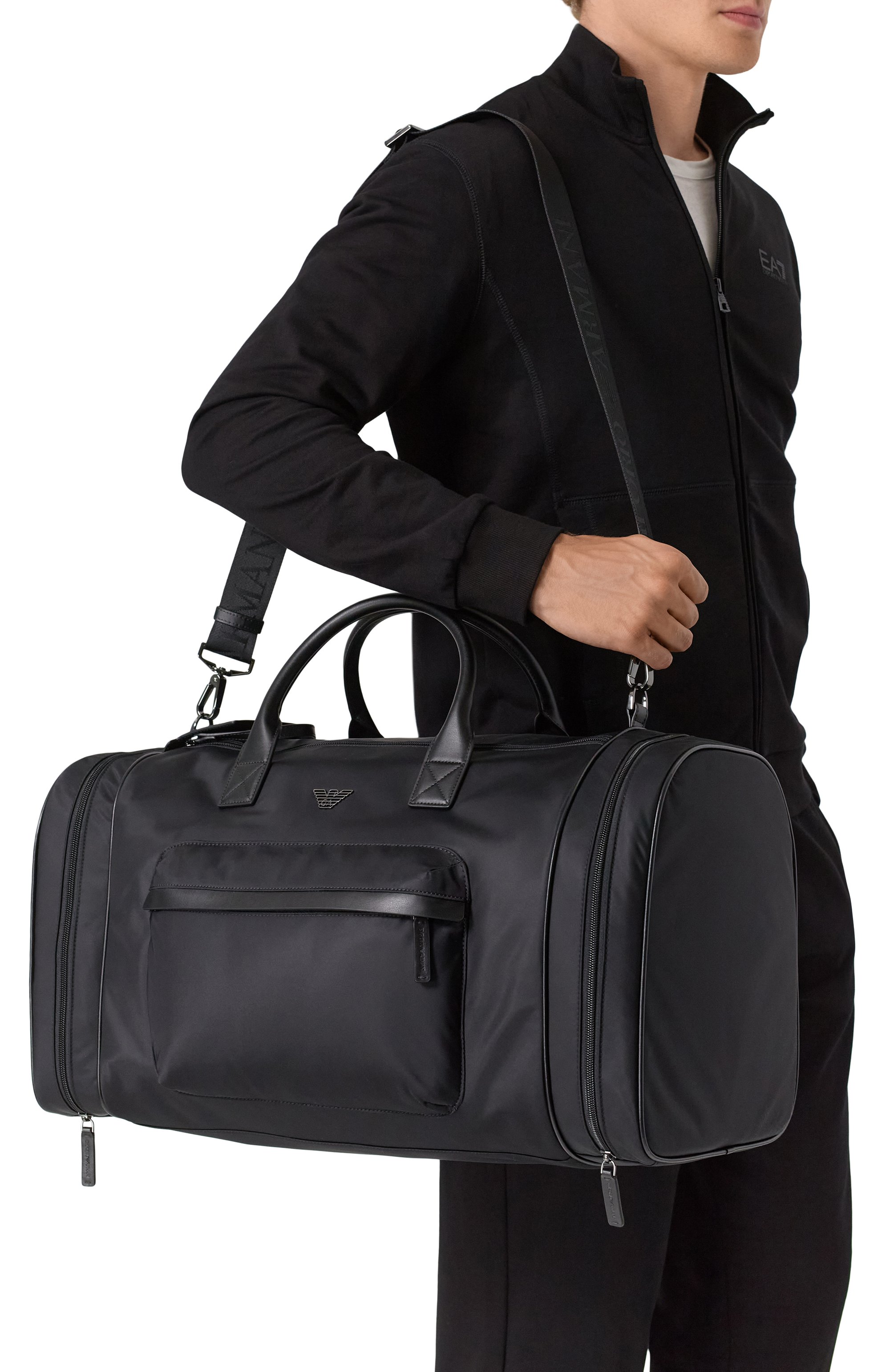 Сумка EMPORIO ARMANI черного цвета по цене 54400 руб., арт. EM001794/AF13454, фото 2 Сумка EMPORIO ARMANI, арт. EM001794/AF13454, фото 2