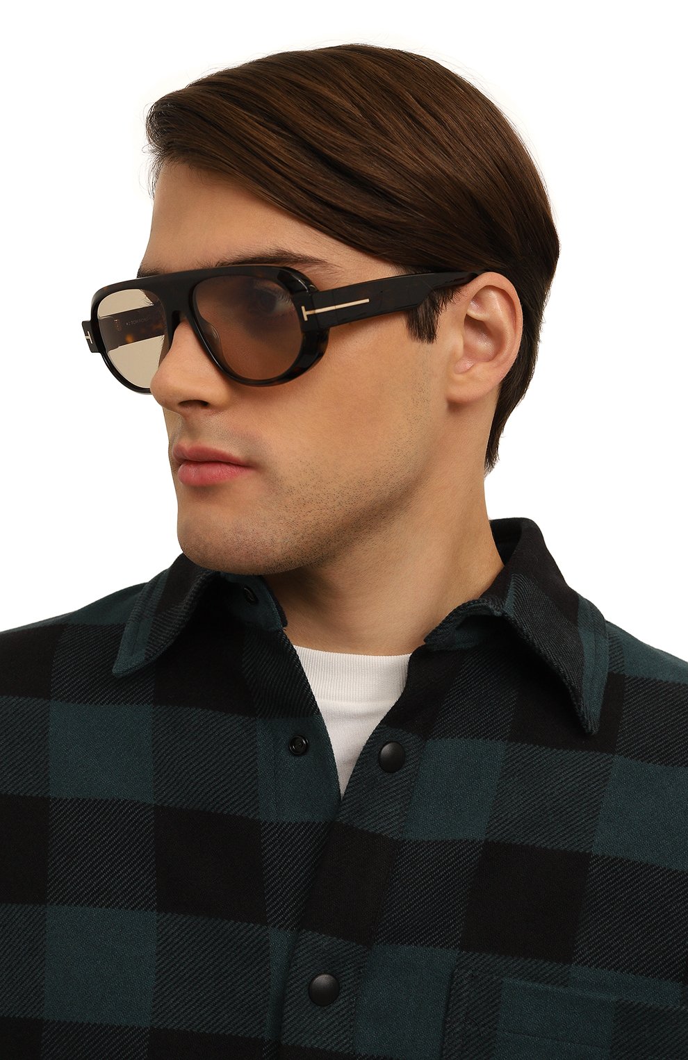 Солнцезащитные очки TOM FORD коричневого цвета по цене 68950 руб., арт. TF1102 52E, фото 3 Солнцезащитные очки TOM FORD, арт. TF1102 52E, фото 3