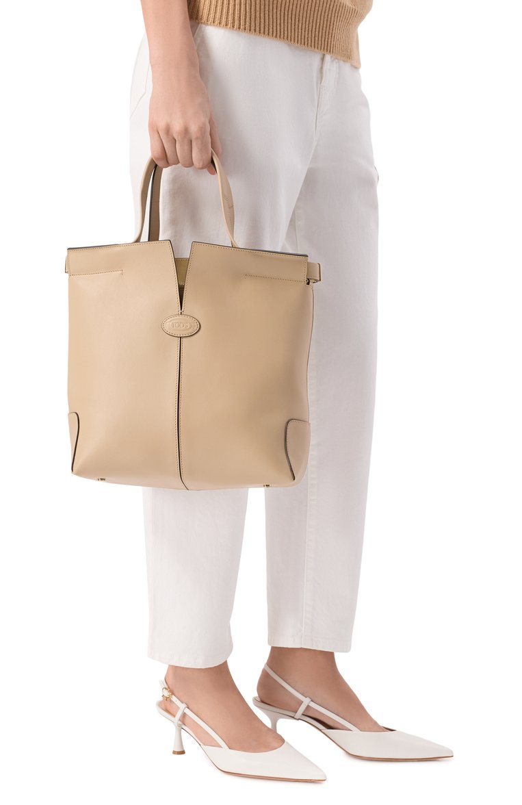 Женская сумка di folio TOD’S бежевого цвета, арт. XBWDBMAT200R0R | Фото 2 (Размер: medium; Материал: Натуральная кожа; Автоматизация ТО: Проставлено; Автоматизация состава: Проставлено)