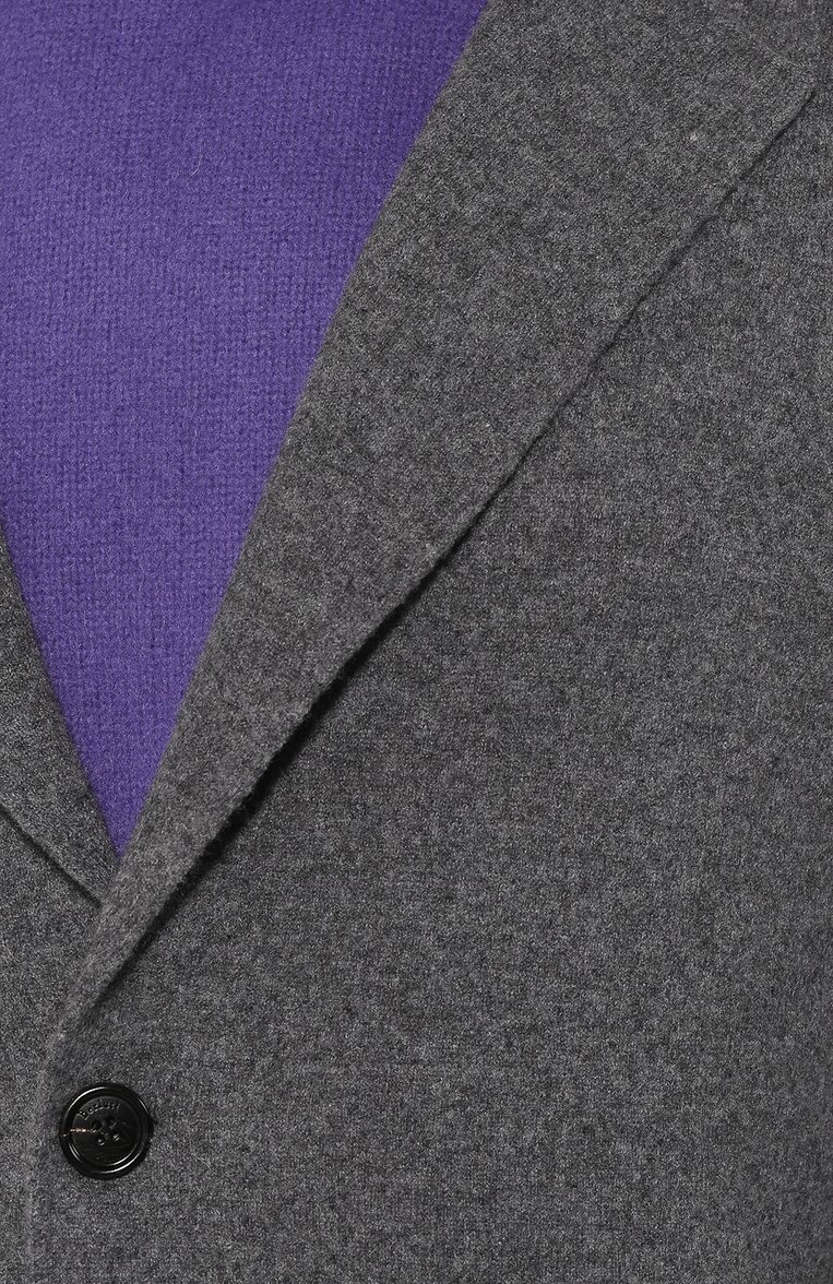 Мужской пиджак из смеси кашемира и шерсти BERLUTI серого цвета, арт. R14KJL20-YACQ | Фото 5 (Материал внешний: Шерсть, Кашемир; Длина (для топов): Стандартные; Статус проверки: Проверено, Проверена категория; Рукава: Длинные; 1-2-бортные: Однобортные; Пиджаки М: Приталенный; Случай: Повседневный; Стили: Кэжуэл; Кросс-КТ: Трикотаж; Драгоценные камни: Проставлено; Материал сплава: Проставлено, Проверено)