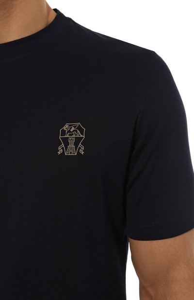 Хлопковая футболка BRUNELLO CUCINELLI темно-синего цвета по цене 54050 руб., арт. M0B137445G, фото 5 Хлопковая футболка BRUNELLO CUCINELLI, арт. M0B137445G, фото 5